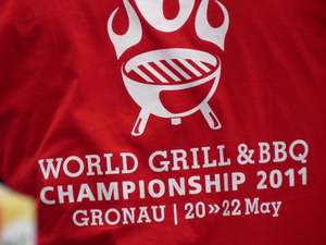 T-Shirt mit der Aufschrift: World Grill & BBQ Championchip 2011 Gronau | 20-22 May