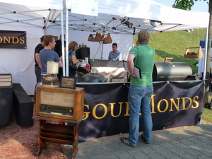 Kamerateam am Grillstand