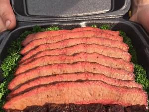 Juryschale mit Brisketscheiben